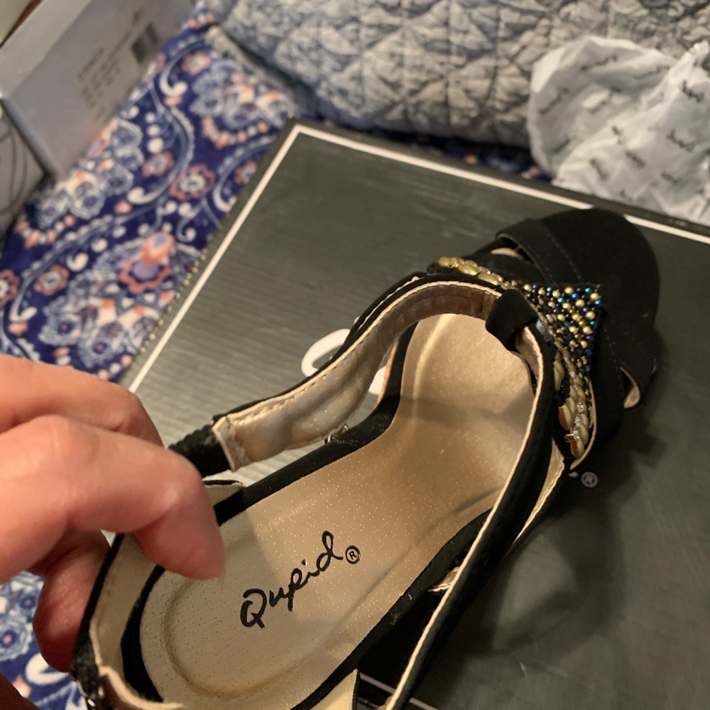 Sandals - Picture 4 of 6